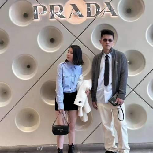 全新PRADA羊絨羊毛冷衫