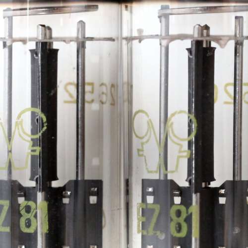 RFT  EZ81 整流管  1970年代東德制造  少用新淨每支$480