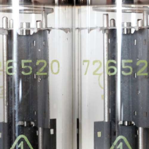 RFT  EZ81 整流管  1970年代東德制造  少用新淨每支$480