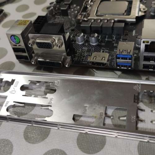 Intel® Core™ i3-8100 處理器 連 H310M Pro-M2 PLUS  micro-ATX 主版 Socket1151