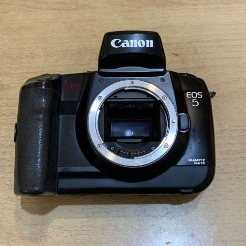 代友放壞機因多年冇用入電不着機Canon EOS 5菲林相機