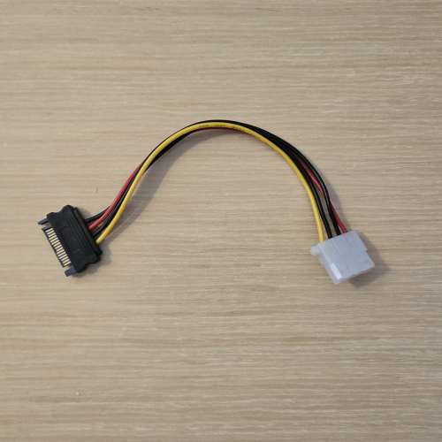 SATA15P公轉大4P母電源線