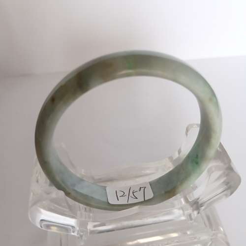 翡翠A玉手鈪, 圓滑好水頭, 單隻500元，兩隻起八折，四隻七折。no.D16.5.25