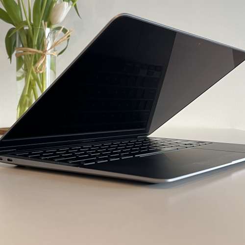 MacBook Air M1 (2020) - 16GB RAM / 512GB SSD