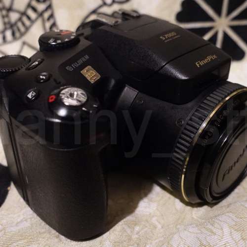 Fujifilm 富士 FinePix S7000 Zoom SuperCCD IV HR 輕旗艦數碼相機 日本製造 當年...