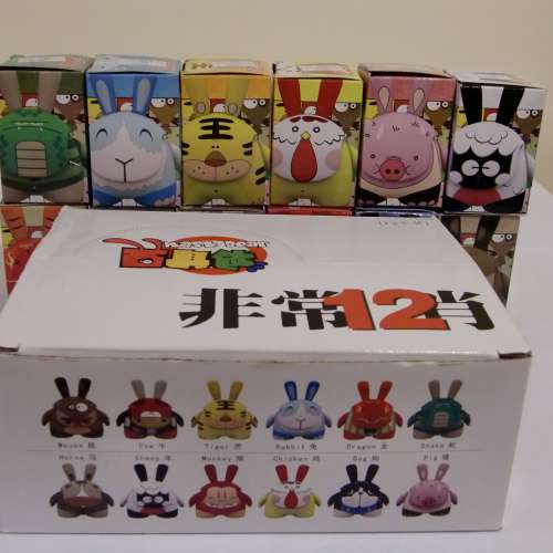 各款漫画英雄小公仔模型