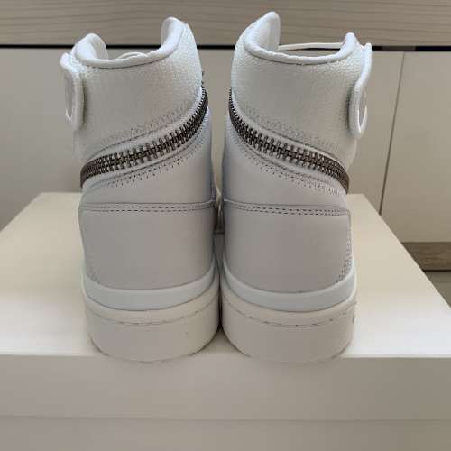 全新 Y-3 FORUM HI OG US7.5  100%new Adidas Y3