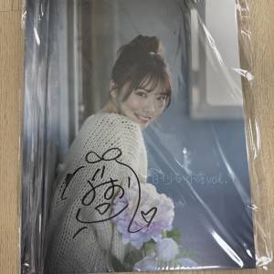 全新月刊石川澪Vol.4 親筆簽名 30版薄裝時裝寫真集