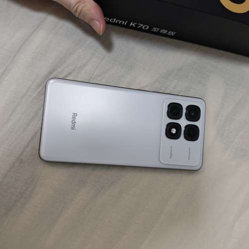 Redmi 紅米k70至尊版 k70 ultra 大陸版小米14t pro 12+256g，可換手機/notebook