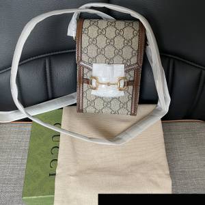 Gucci 1955馬銜扣手機包