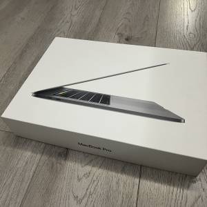 2017 MacBook Pro 15" 有盒連 Magic Mouse