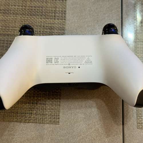 95% New PS5 手制 DualSense 黑白色 共兩個 不散賣