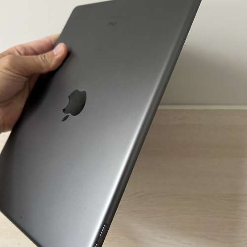 iPad 9 64gb，港行極新，全套齊！所有功能正常！交收互就！