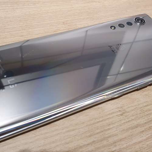 LG Velvet 128GB AT&T 美版可使用香港5G網絡 單機一部