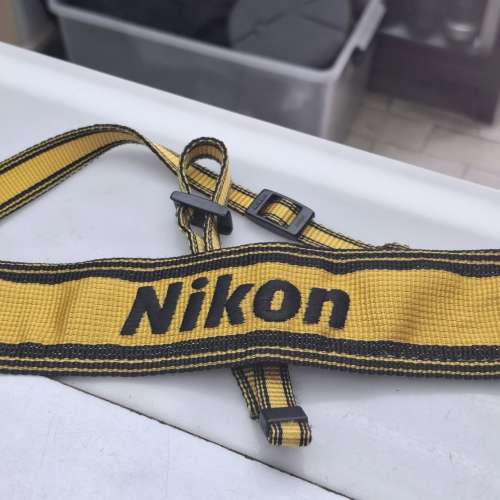 NIKON 相機帶 LIKE NEW