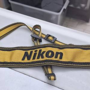 NIKON 相機帶 LIKE NEW