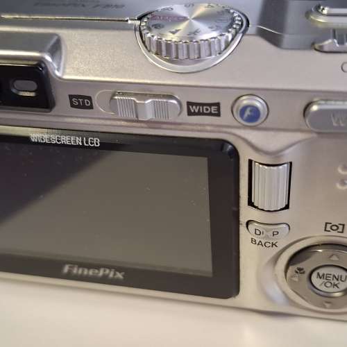 極度罕有 Fujifilm F810 Super CCD Digital Camera ***只可以用作研究參考機用***