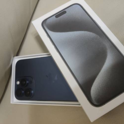 iPhone 15 pro max 512