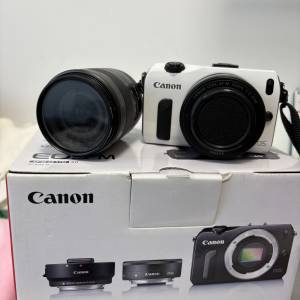 Canon EOS M白色機身連兩鏡及閃光燈
