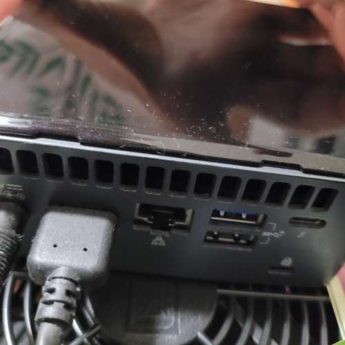 Intel NUC I3 10110U