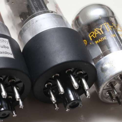 Raytheon 7N7 (金屬座,粉字)驅動胆,加轉換器可直接取替6SN7(附原裝盒)