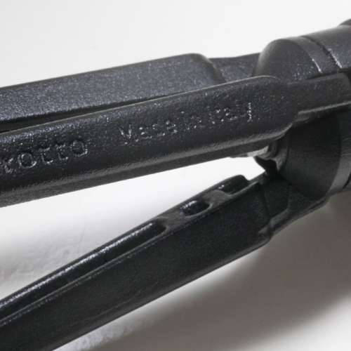 Manfrotto 709 意大利制小型腳架連 Hama Balhoofd 全金屬波頭，堅固夠力，旅行恩物