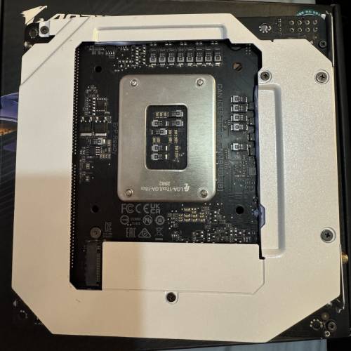 Gigabyte B760i + i3-12100F