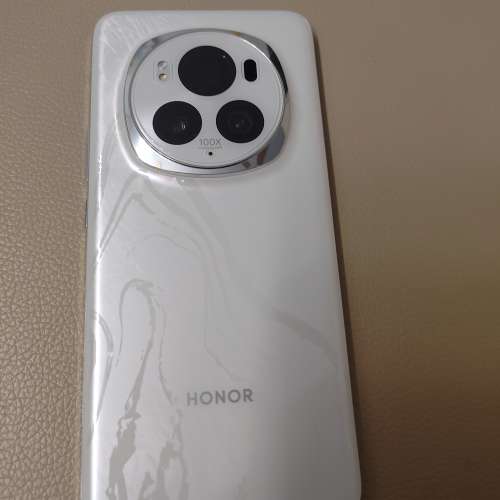 Honor magic 6 pro(12+256)95%