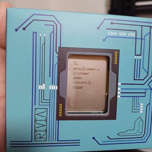 Intel i7 13700 kf 全新行貨 有單有盒有保養（未拆開過）