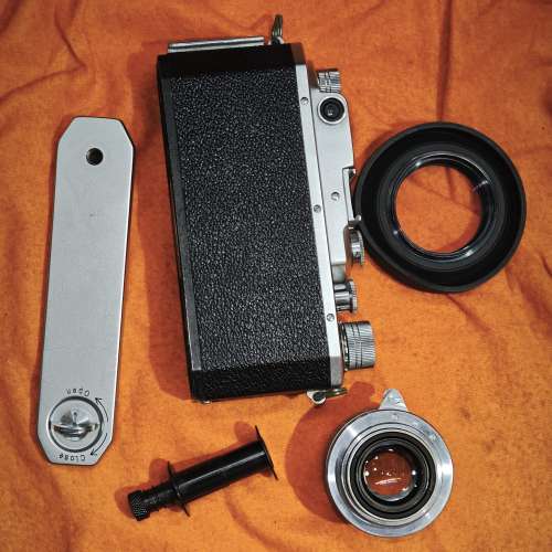 Canon IID2 膠片機搭載 50/1.5 LTM 50mm 50 鏡頭，快門正常，過片正常，視窗清晰偏...