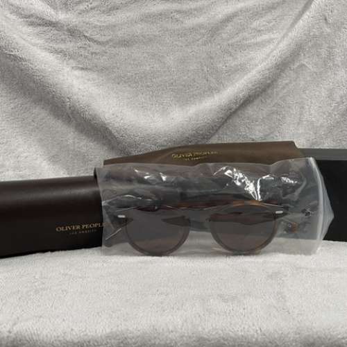 Oliver Peoples Gregory Peck.OV5186 1211.Tortoise Frame.Bronze Lenses 47–23.150