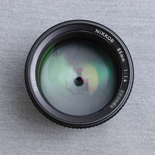 Nikon AI-S Nikkor 85mm f/1.4