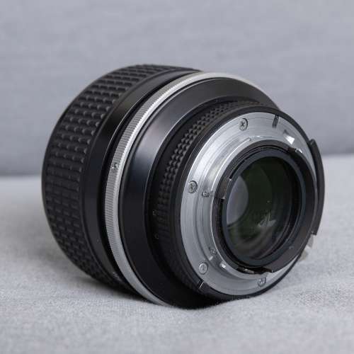 Nikon AI-S Nikkor 85mm f/1.4