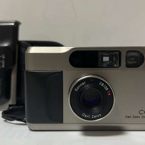 CONTAX T2 with data back, bag