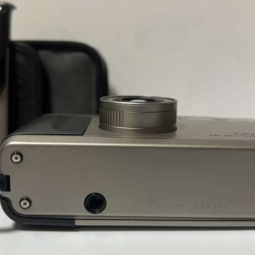 CONTAX T2 with data back, bag