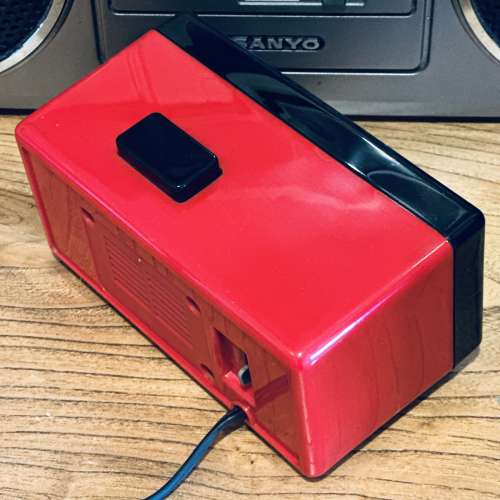 出售Seiko精工翻頁座枱鐘，100%正常，外觀88%新，使用100v電壓，有意請pm我，謝謝