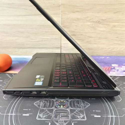 Intel® Core™ i7-6700電競筆記本電腦，頂配 16G ddr4 記憶體，samsung 870 evo 2...