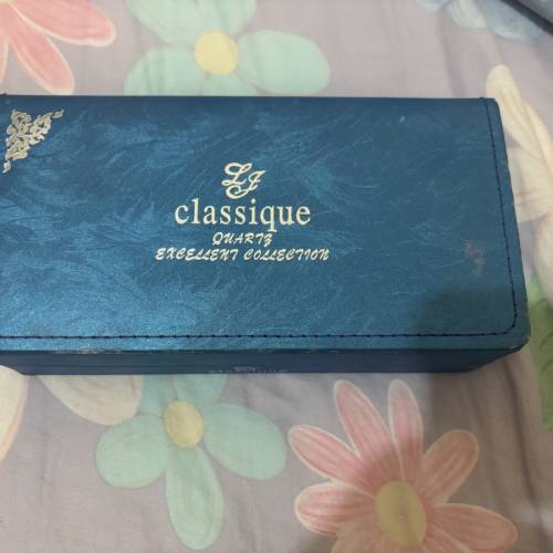 Classique 女裝飾物一套 (錶/頸鏈/手鍊)