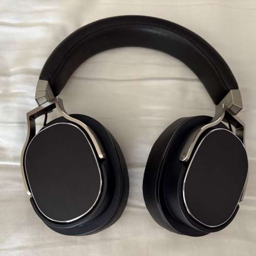 Oppo PM-3 headphones