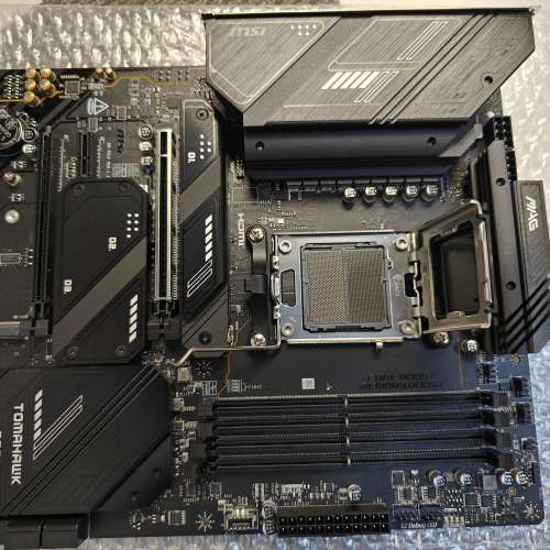 MSI MAG X670E TOMAHAWK WIFI (DDR5) 電腦底板