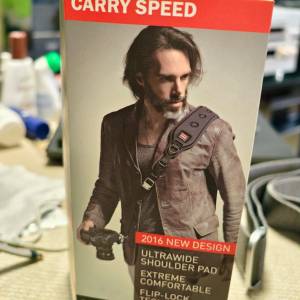 CARRY SPEED相機孭帶全新未用過,有盒全套.