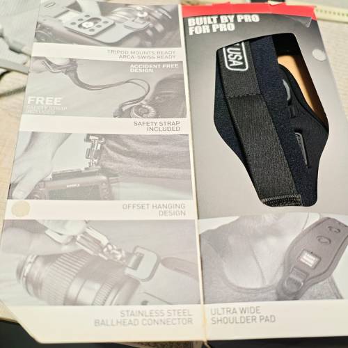 CARRY SPEED相機孭帶全新未用過,有盒全套.