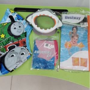 全新Thomas 湯馬士兒童游泳游水用品 New kids swim exercises goggle cap （水泡，...
