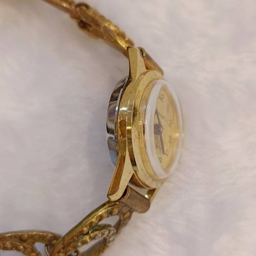 議價請移玉步🌟no bargain  swiss made😍Vintage 🌟 「CHALET」MW手動上鏈