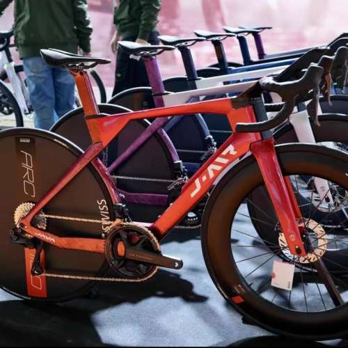 2025 新款 JAVA VITTORIA / AIR 鋁合金/碳纖維公路車 送水架前後蛙燈