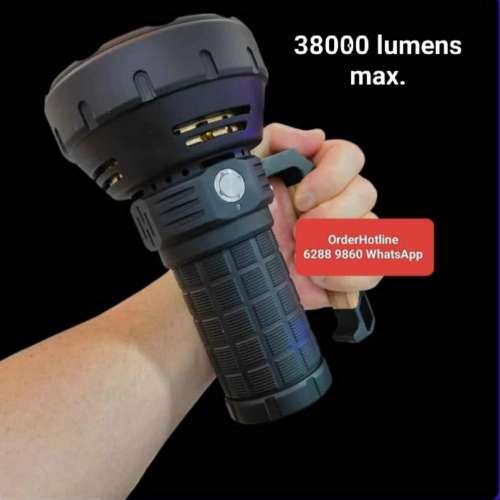 Mega High Power LED Flashlight (Torch 電筒) 38000 lumens. Rechargeable USB-C.