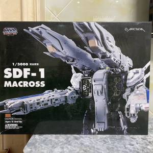 Arcadia超時空要塞 SDF1 母艦 13000 太空堡壘 ，全配無損