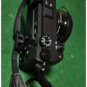Sony A6300 with 16-50/3.5 kit len