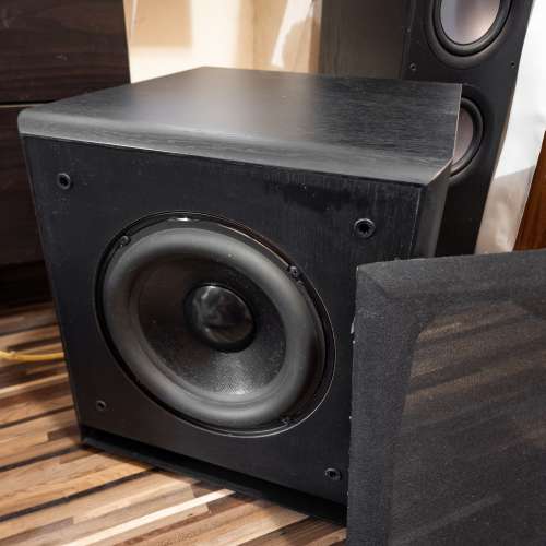 KEF C4 Subwoofer 8” 重低音喇叭 200W