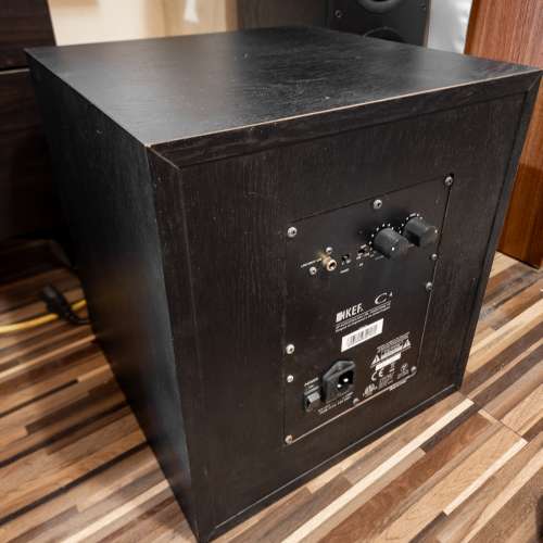 KEF C4 Subwoofer 8” 重低音喇叭 200W